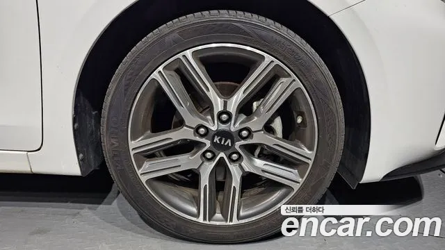 Kia Come New K3 id 2765804 из Кореи 15