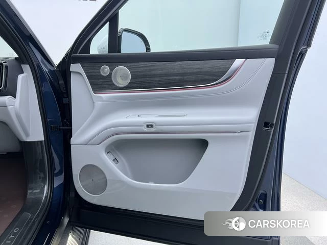 AITO Ask the world M9 id 3920387 из Китая 33