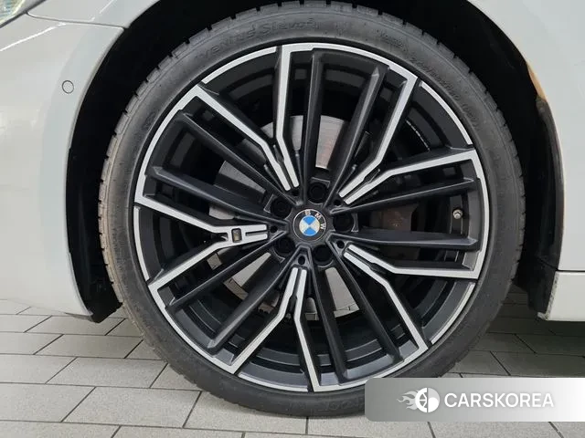 BMW 5 Series (G30) id 3407303 из Кореи 13