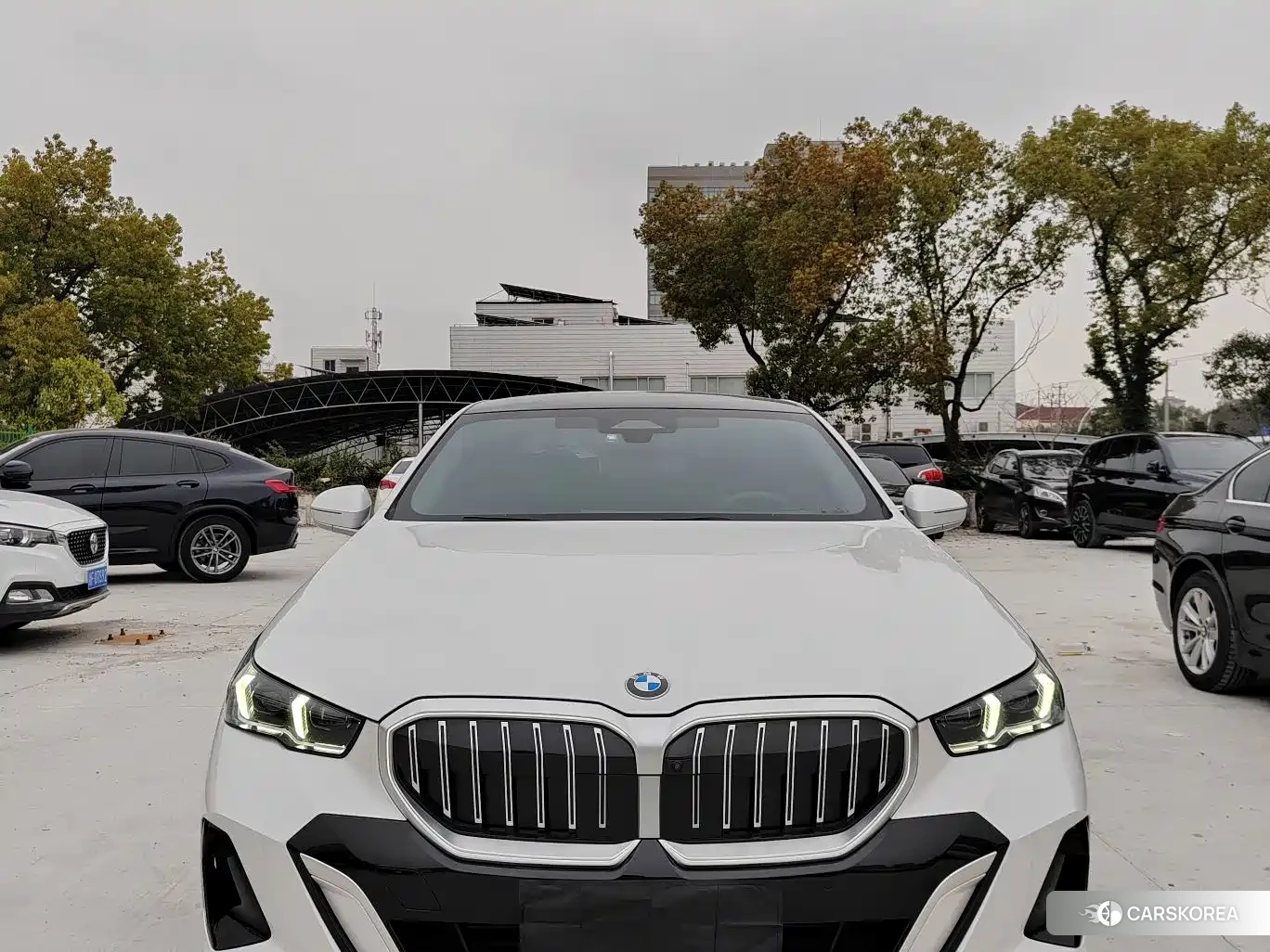 BMW 5 series 2025 Белый из Китая, фото 5