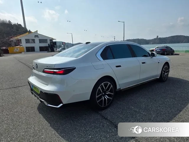 BMW 7 Series (G70) id 3763308 из Кореи 13