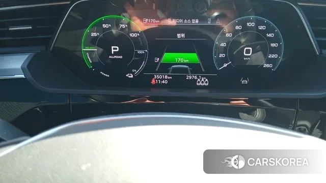 Audi e-Tron 2023 Черный из Кореи, фото 5