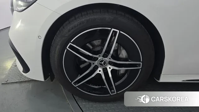 Mercedes-Benz E-Class W214 id 3720688 из Кореи 15