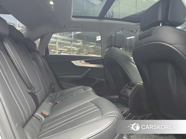 Audi A4L id 4275932 из Китая 18