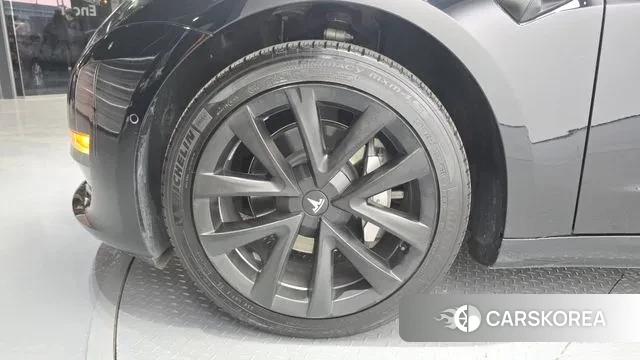 Tesla Model 3 id 3301160 из Кореи 15