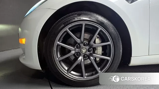 Tesla Model 3 id 3324345 из Кореи 15