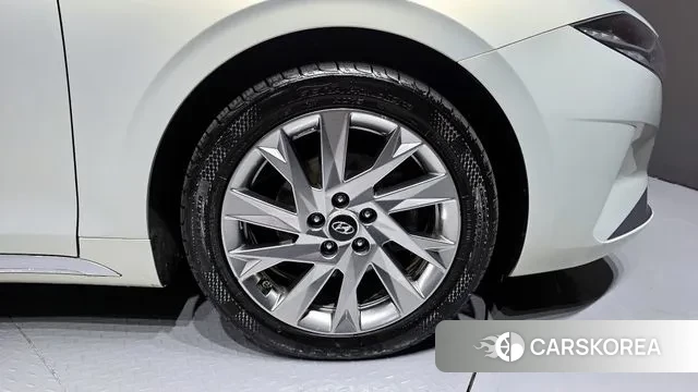 Hyundai The New Grandeur IG Hybrid id 3362161 из Кореи 15