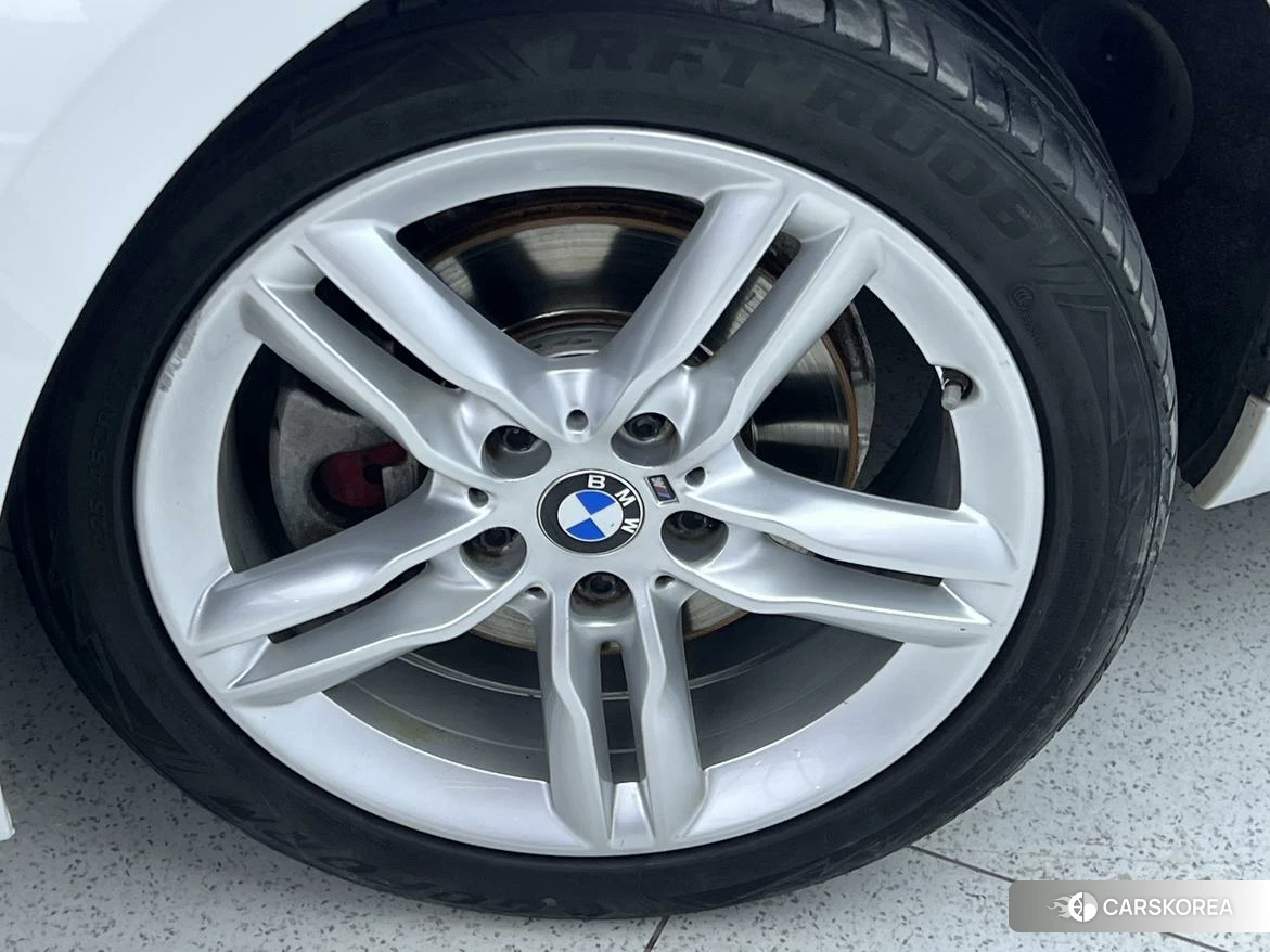 BMW 1 series id 4485391 из Китая 12