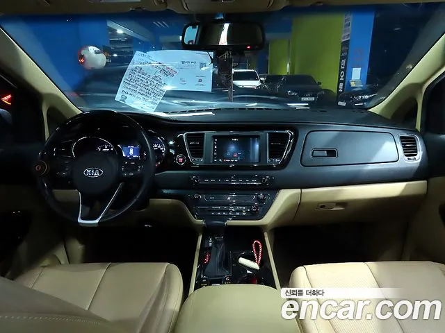 Kia The New Carnival id 2388952 из Кореи 15