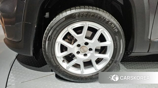 Jeep Renegade id 4317843 из Кореи 15
