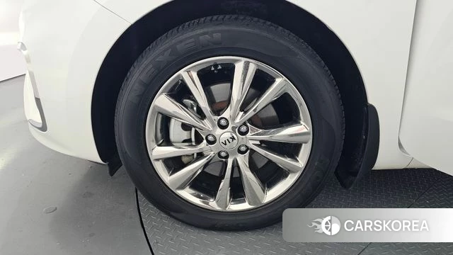 Kia The New Carnival id 4568344 из Кореи 26
