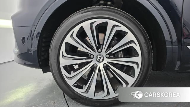 Bentley Bentayga id 4185566 из Кореи 15