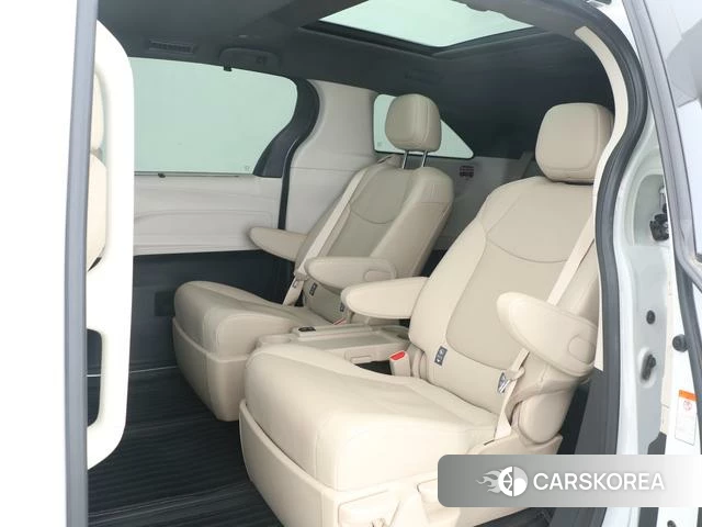 Toyota Grevia id 4275498 из Китая 16