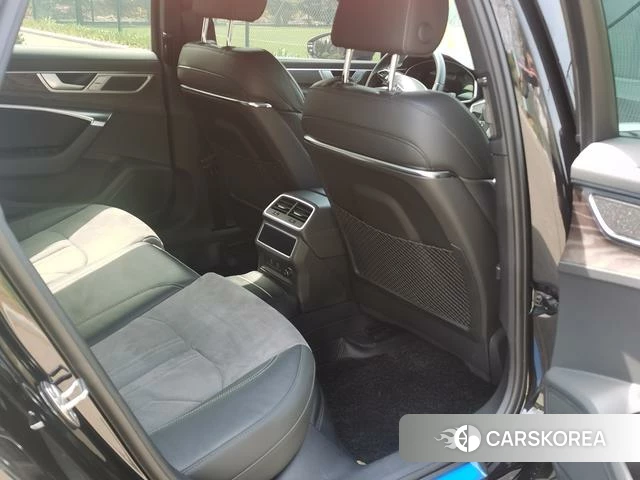 Audi A6L id 4213407 из Китая 13