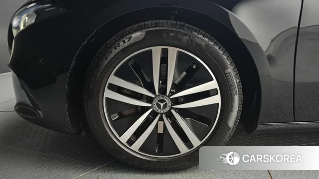 Mercedes-Benz A-Class W177 id 4179444 из Кореи 15