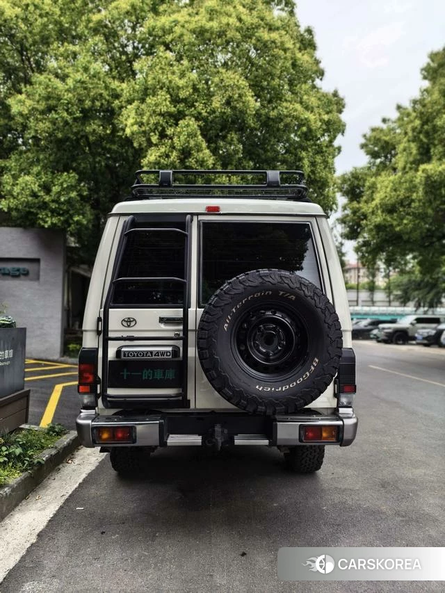 Toyota Land Cruiser (imported) 2024 Белый из Китая, фото 5