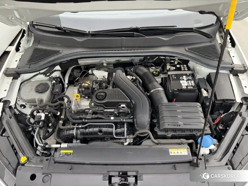 Volkswagen Bora id 4617115 из Китая 13
