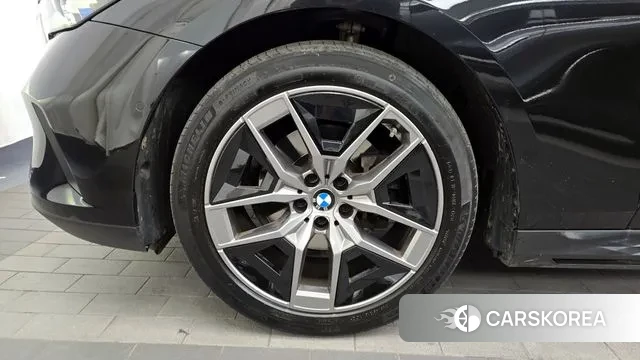 BMW 5 Series (G60) id 3739533 из Кореи 15