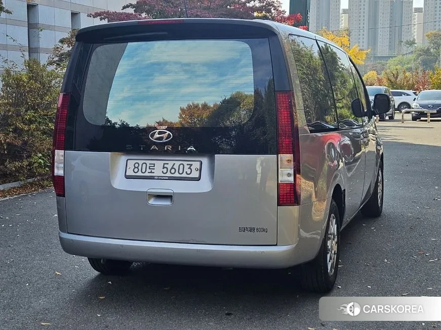 Hyundai Staria id 1621758 из Кореи 15