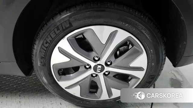 Kia Niro EV id 3671829 из Кореи 15