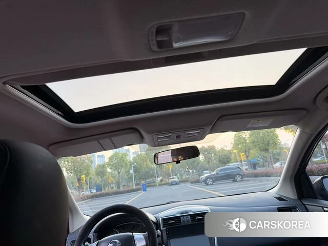 Nissan TIIDA id 4213972 из Китая 16