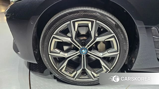 BMW i4 id 4293199 из Кореи 27
