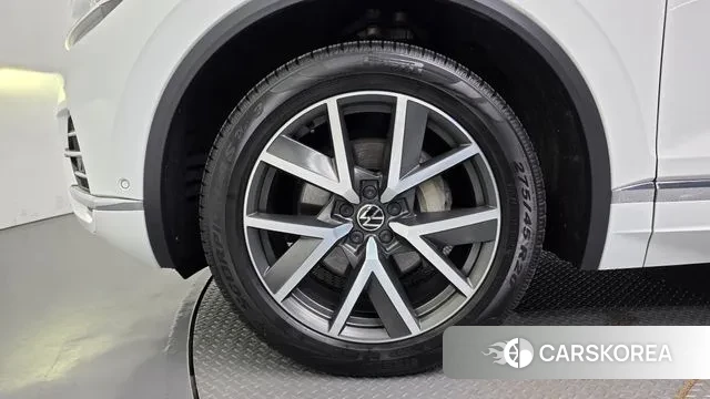 Volkswagen Touareg 3rd generation id 3401888 из Кореи 15