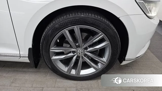 Volkswagen Passat GT (B8) id 3602324 из Кореи 15