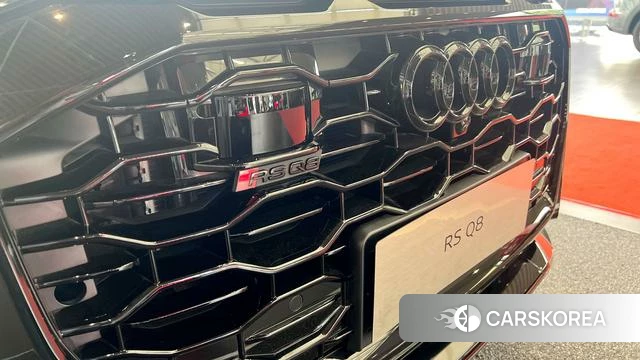 Audi RS Q8 id 4353416 из Китая 18