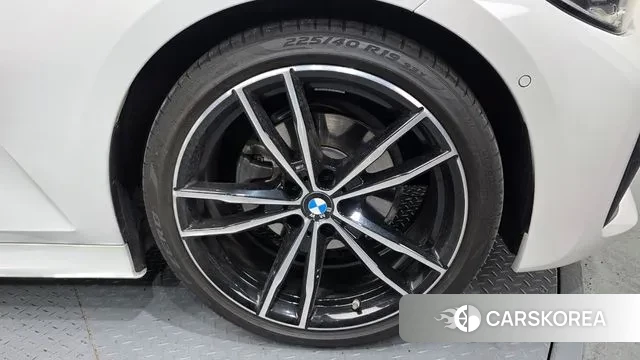 BMW 3 Series (G20) id 3712932 из Кореи 15