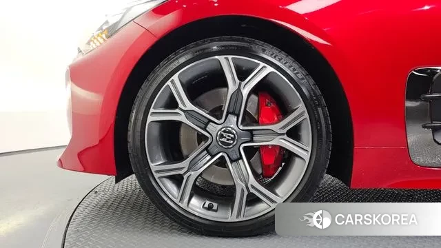 Kia Stinger id 3464940 из Кореи 15