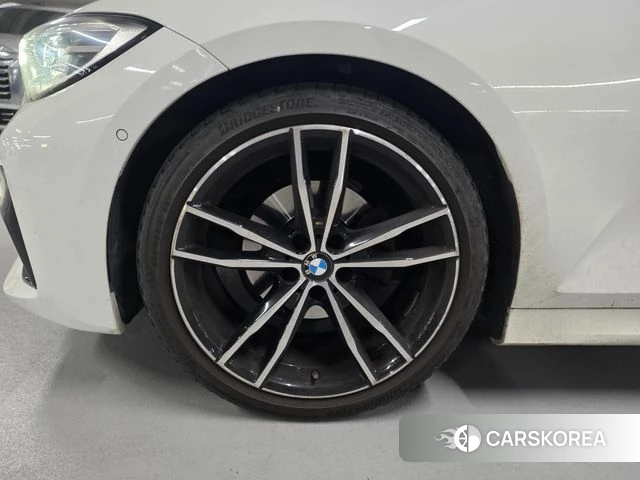 BMW 3 Series (G20) id 3791977 из Кореи 15