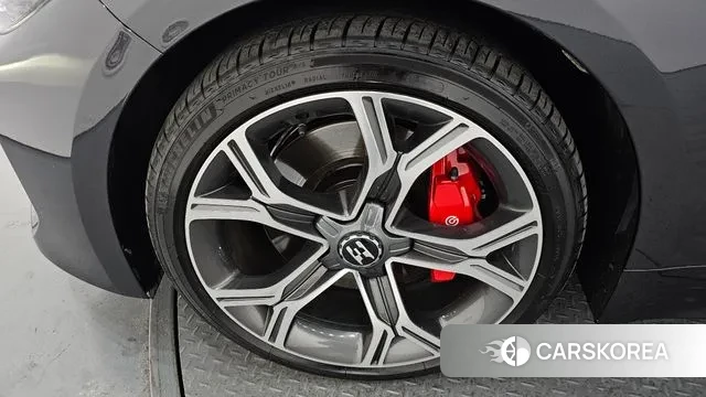 Kia Stinger id 3454576 из Кореи 15