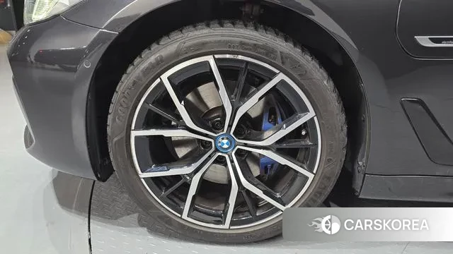 BMW 5 Series (G30) id 3734688 из Кореи 15