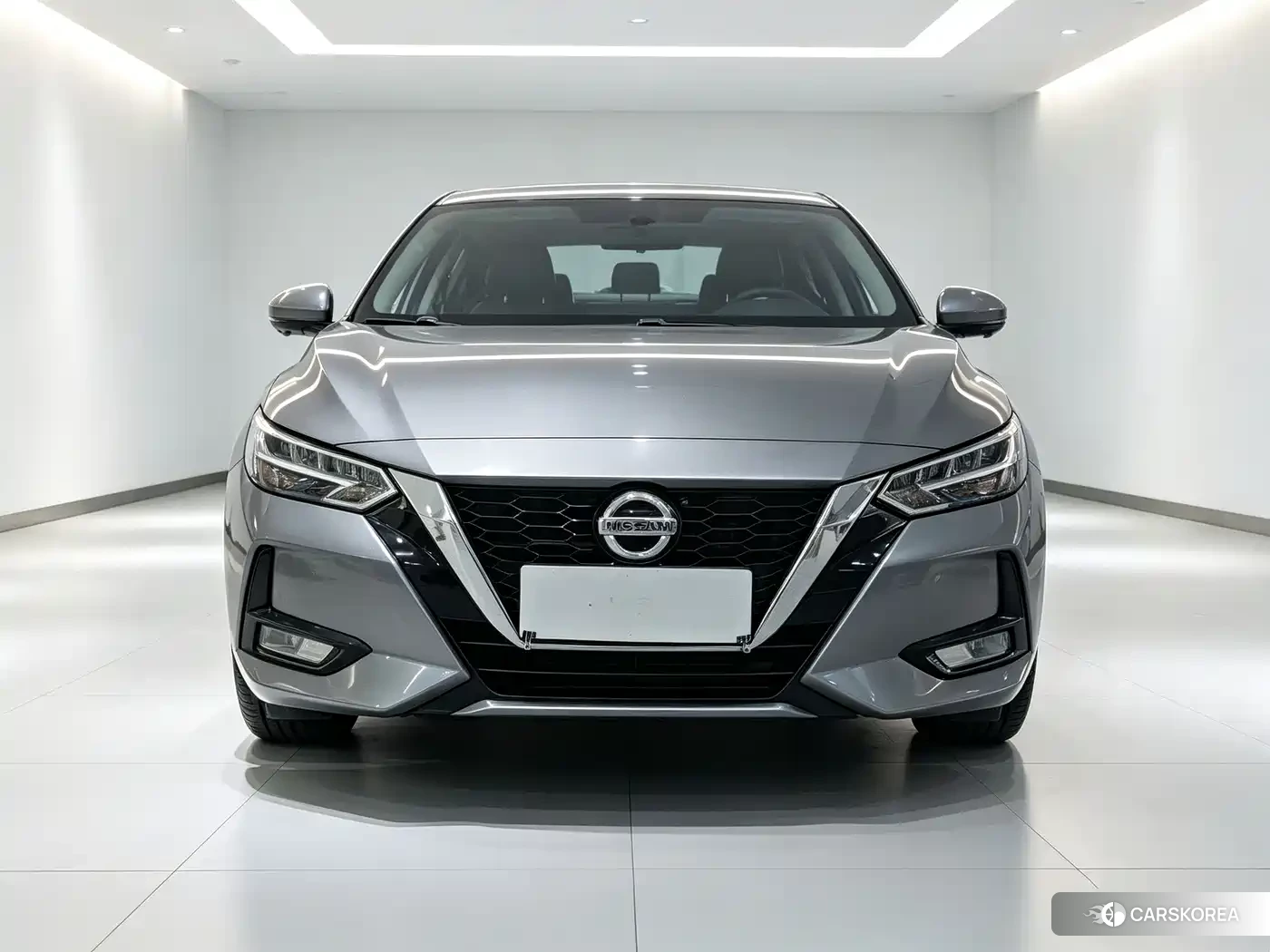 Nissan Sylphy 2022 Silver/gray из Китая, фото 5