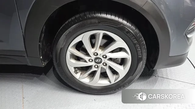 Hyundai All New Tucson id 3779294 из Кореи 15