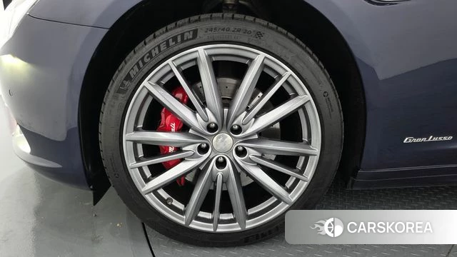 Maserati Quattroporte id 4339274 из Кореи 15