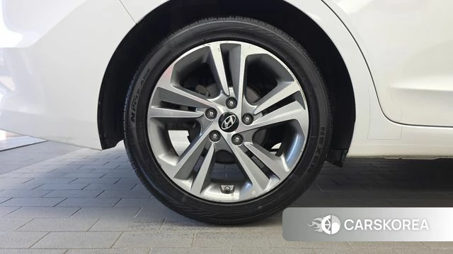 Hyundai Avante AD id 4850031 из Кореи 25