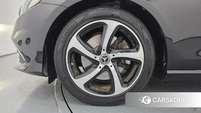 Mercedes-Benz E-Class W213 id 3479632 из Кореи 15