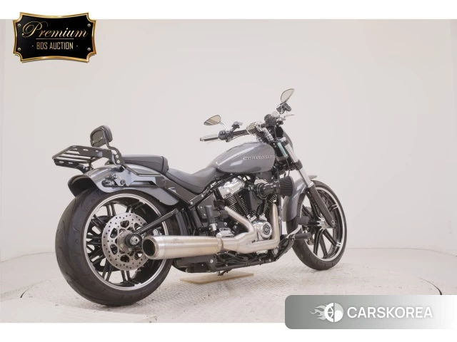 Проданный Harley-Davidson Softail Breakout FXBRS1868 2022 из Японии, фото 3