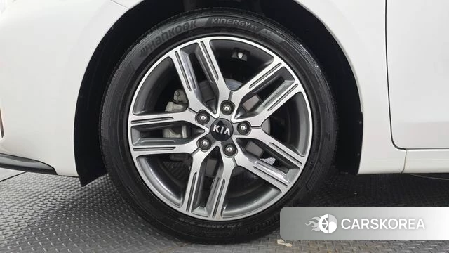 Kia Come New K3 id 4620394 из Кореи 27