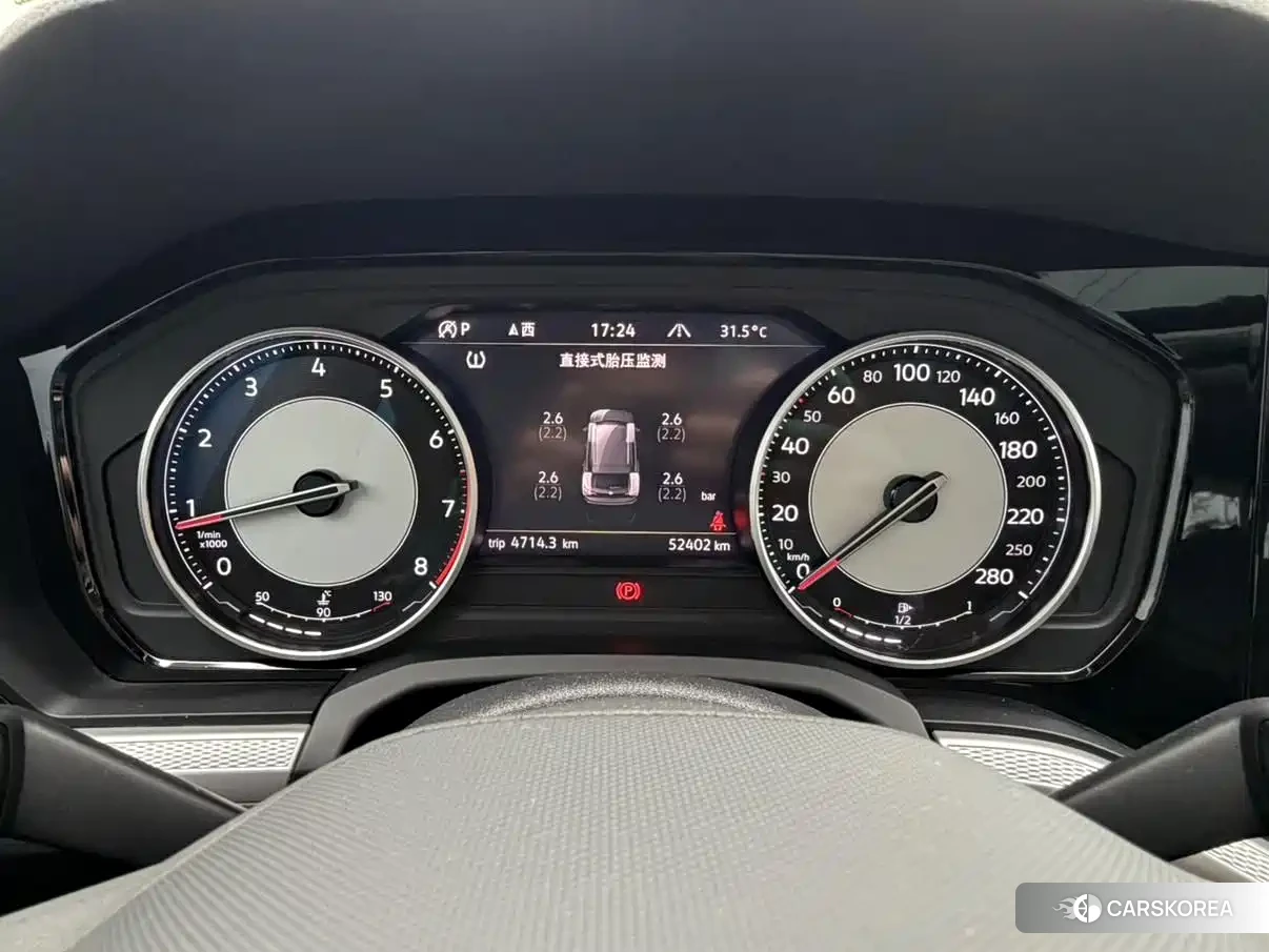 Volkswagen Touareg id 4654495 из Китая 9