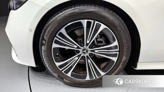 Mercedes-Benz E-Class W214 id 3776046 из Кореи 15