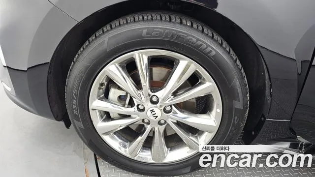 Kia The New Carnival id 2474040 из Кореи 15