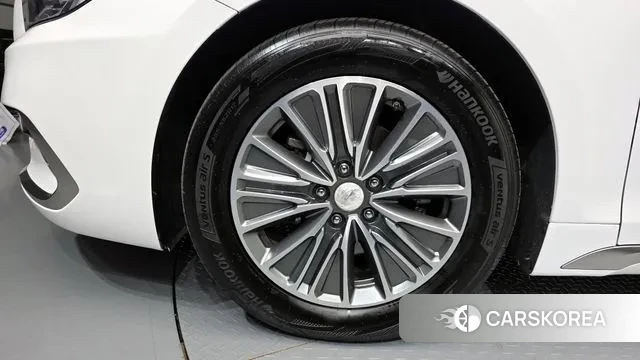 Hyundai Grandeur IG Hybrid id 3297302 из Кореи 15