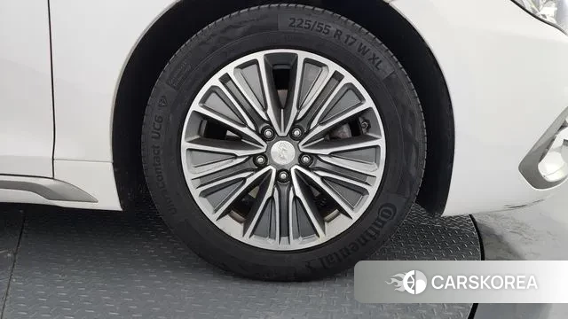 Hyundai Grandeur IG Hybrid id 3429491 из Кореи 15