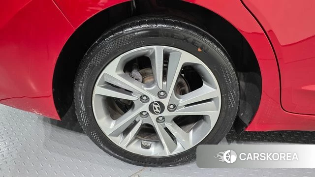 Hyundai Avante AD id 4543774 из Кореи 26