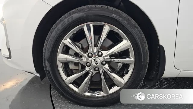 Kia The New Carnival id 3408194 из Кореи 15