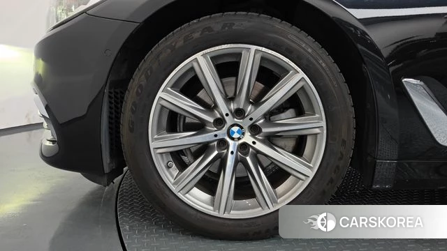 BMW 5 Series (G30) id 4856251 из Кореи 15