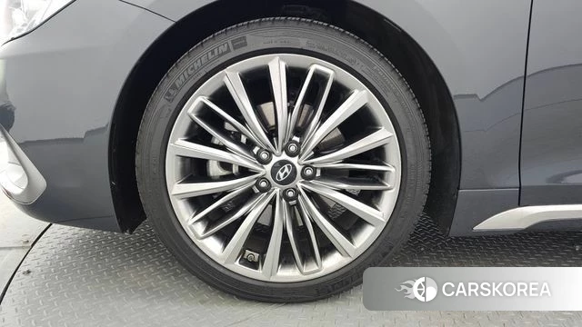 Hyundai Grandeur IG id 4225516 из Кореи 24